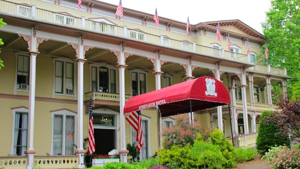 Exterior of the Athenaeum Hotel at the Chautauqua Instituion