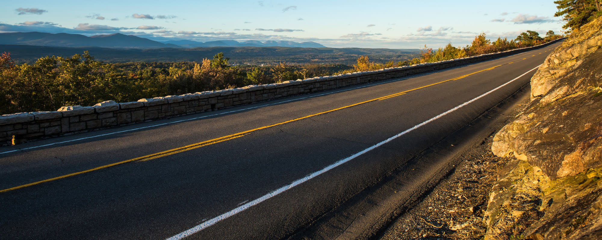 A picture of the road on the Shawangunk Mountains Scenic Byway in the Catskills